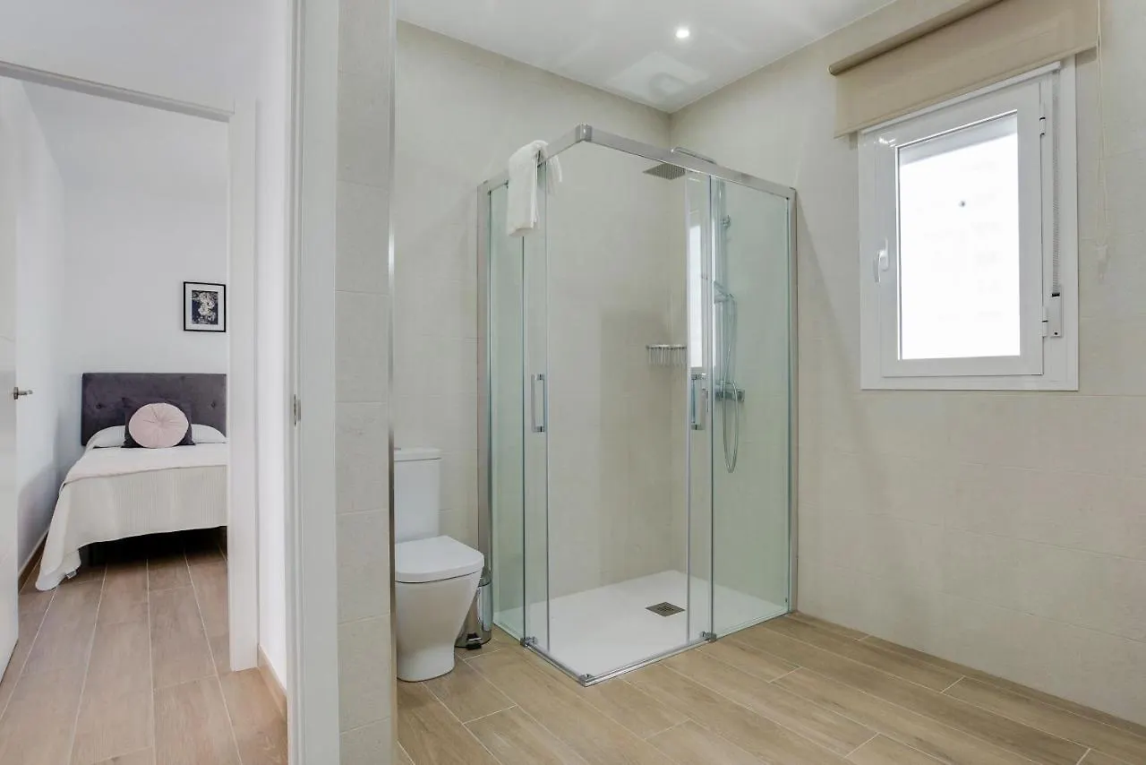 Villa Sandra Solo Familias Cadiz 0*,